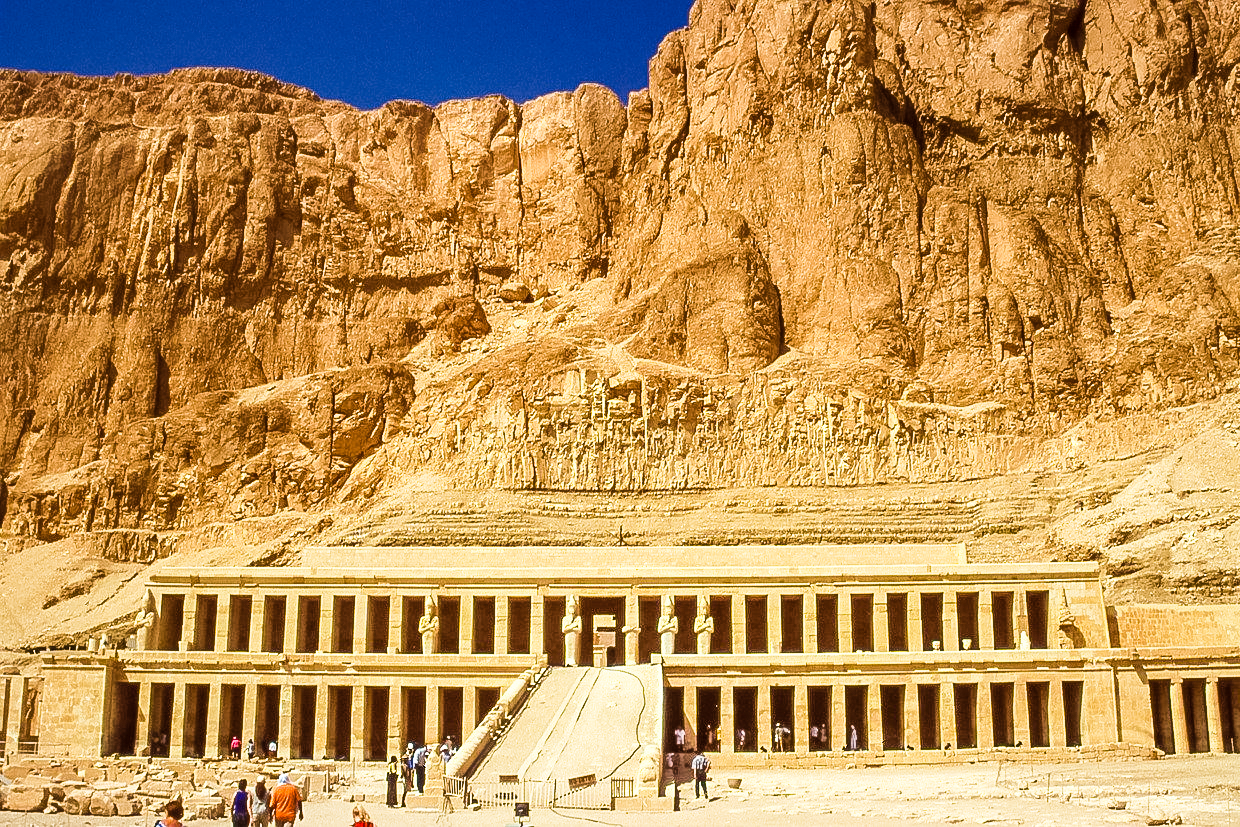 Luxor (Valley of the Kings – Karnak Temples – Temple of Hatshepsut)